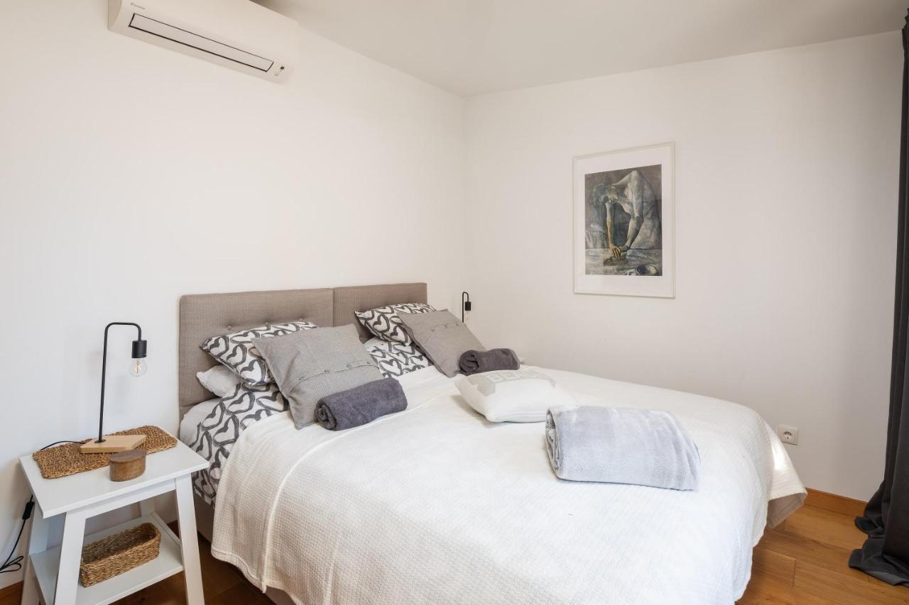Modern Apt With Terrace 4 Min Walk To The Beach 스플리트 외부 사진