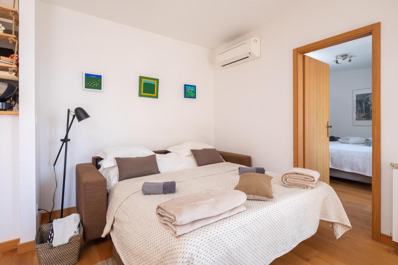 Modern Apt With Terrace 4 Min Walk To The Beach 스플리트 외부 사진