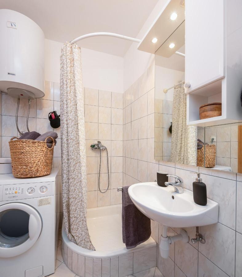 Modern Apt With Terrace 4 Min Walk To The Beach 스플리트 외부 사진